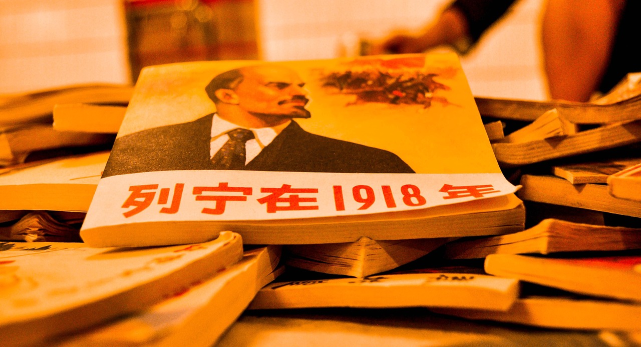 入职民办高校北大博主发声，新时代教育变革中的多元视角