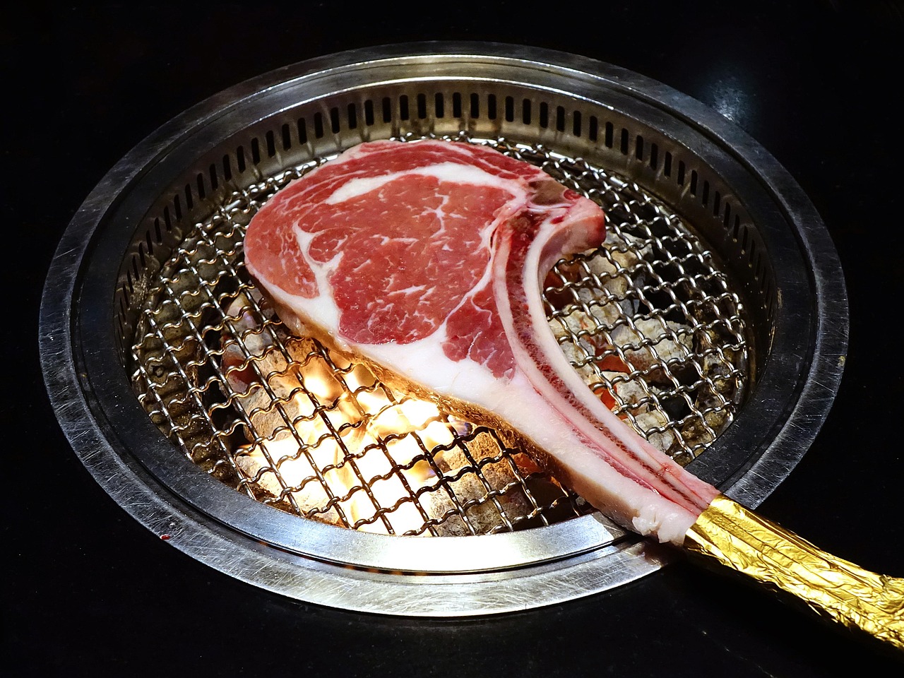 痛风侵袭，一位年轻小伙与病魔的十二年斗争之路